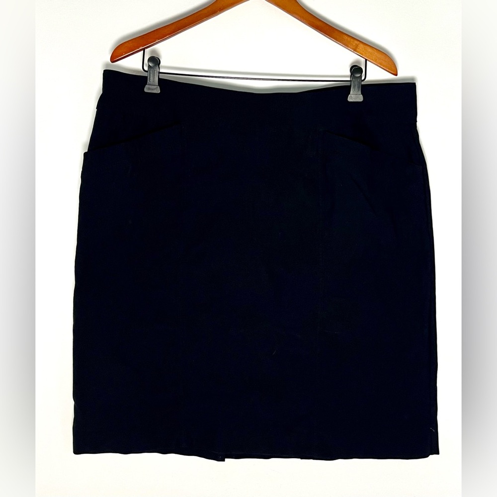EUC US 18 Addition Elle Black Pencil Skirt With Pockets
